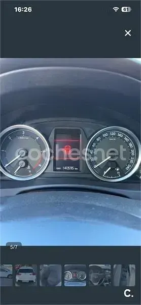 Usado Toyota Auris Live 90 CV (66 kW) 2014 Blanco Berlina