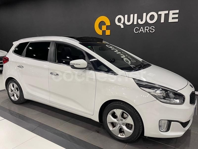 Blanco Usado 2015 Kia Carens Monovolumen | 12.500 € (Un poco caro) - Imagen 1/2