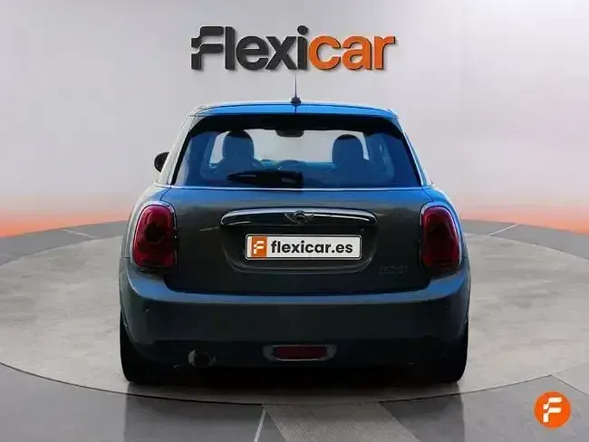 Usado Mini Cooper Clubman 136 CV (100 kW) 2018 Marrón Familiar