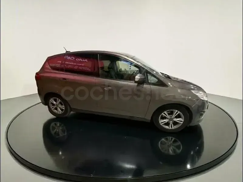 Usado Ford C-MAX Titanium 115 CV (84 kW) 2014 Marrón Monovolumen