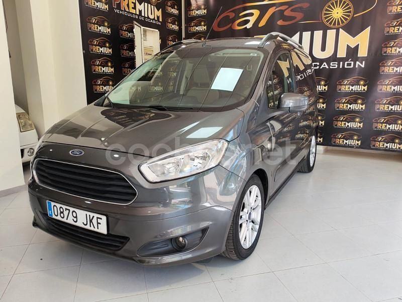 Gris / plata Usado 2015 Ford Tourneo Courier Trend Monovolumen | 10.499 € (Un poco caro) - Imagen 1/4
