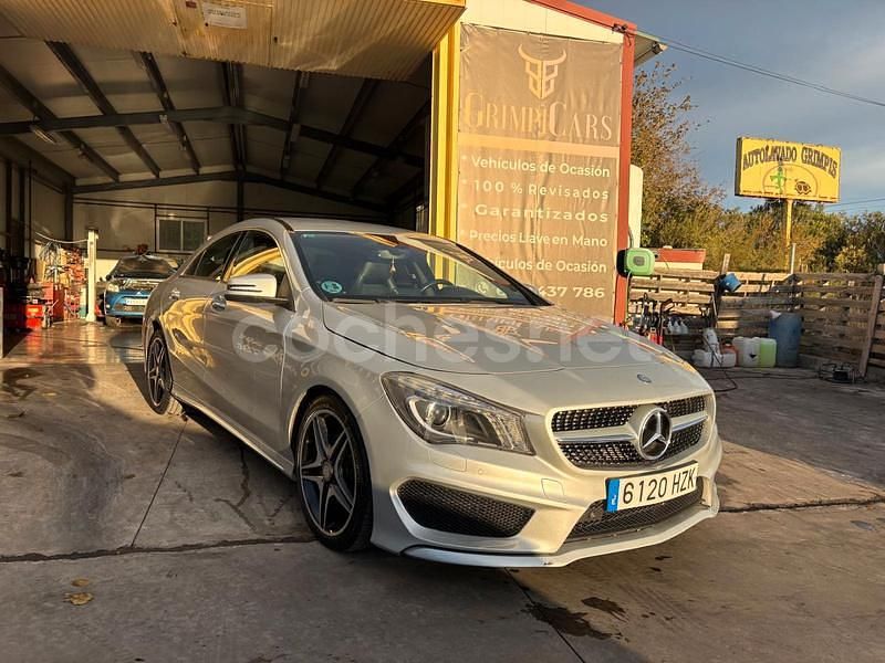 Usado Mercedes CLA200 AMG line 136 CV (100 kW) 2014 Gris / plata Berlina