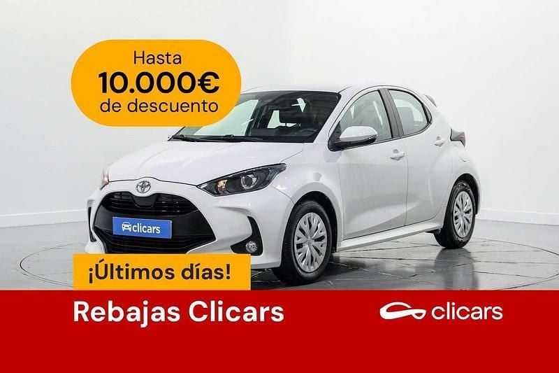 Blanco Usado 2022 Toyota Yaris Business Edition Utilitario | 13.990 € (Precio justo) - Imagen 1/4