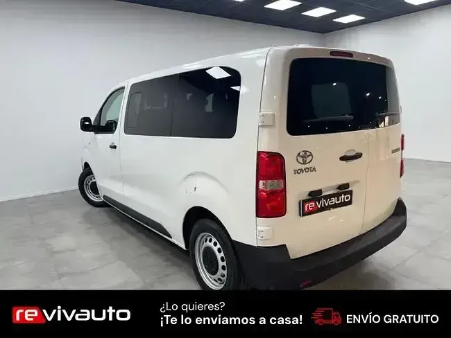 Usado Toyota Proace Advance 119 CV (87 kW) 2022 Blanco Monovolumen