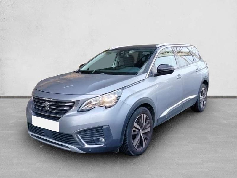 Usado Peugeot 5008 Allure 131 CV (96 kW) 2020 Gris SUV