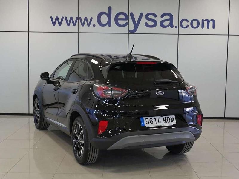 Usado Ford Puma Titanium 125 CV (91 kW) 2023 Negro SUV