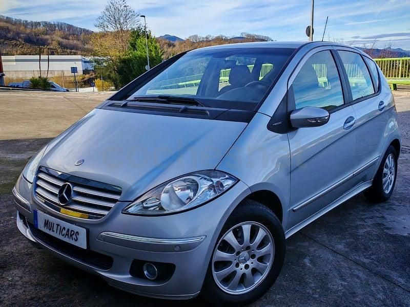 Usado Mercedes A170 Elegance 116 CV (85 kW) 2005 Gris / plata Monovolumen