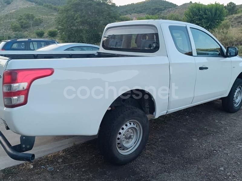 Usado Mitsubishi L200 Motion 154 CV (113 kW) 2018 Blanco Recogida