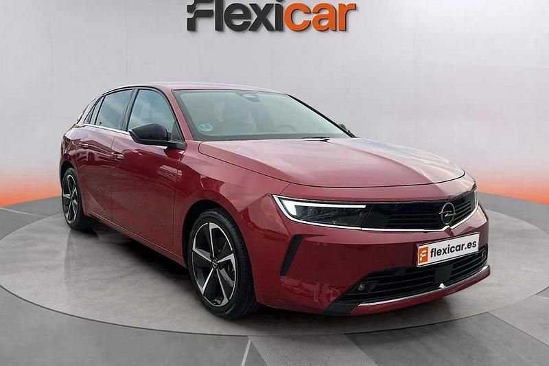 Granate Usado 2023 Opel Astra Elegance Berlina | 19.490 € (Precio justo) - Imagen 1/4