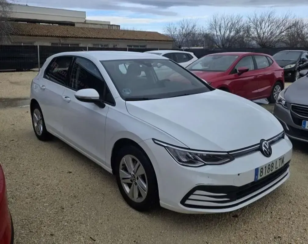 Usado VW Golf VIII 116 CV (85 kW) 2021 Blanco Utilitario