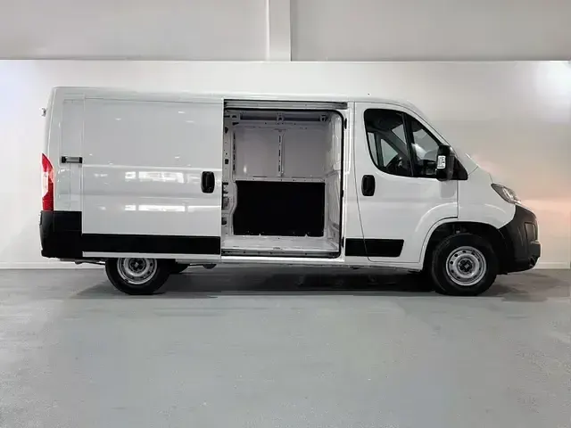 Usado Fiat Ducato 120 CV (88 kW) 2024 Blanco Van