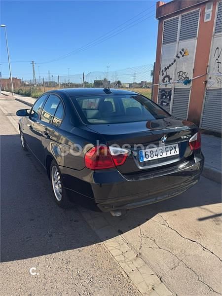 Usado BMW 320 163 CV (119 kW) 2007 Negro Berlina