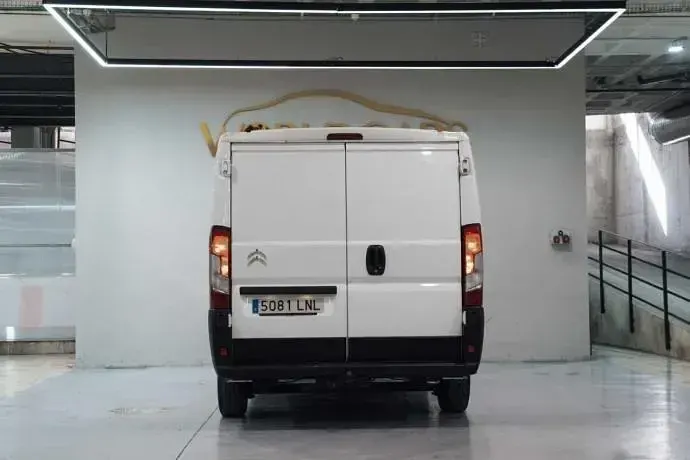 Usado Citroën Jumper 120 CV (88 kW) 2021 Blanco Monovolumen