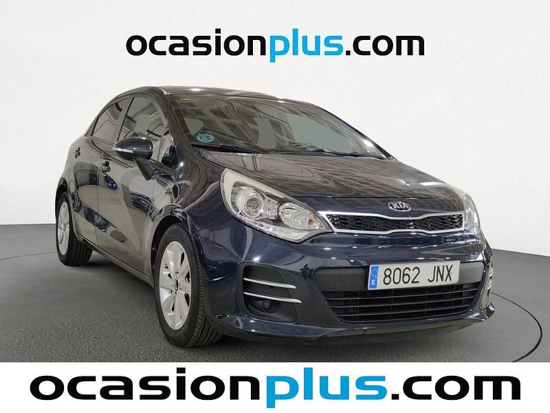 Usado Kia Rio 84 CV (61 kW) 2016 Azul Utilitario