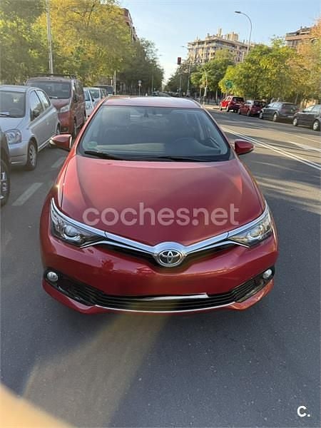 Rojo Usado 2015 Toyota Auris Active Berlina | 13.500 € (Precio justo) - Imagen 1/4