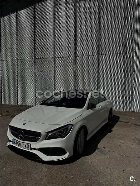 Usado Mercedes CLA220 177 CV (130 kW) 2017 Blanco Berlina