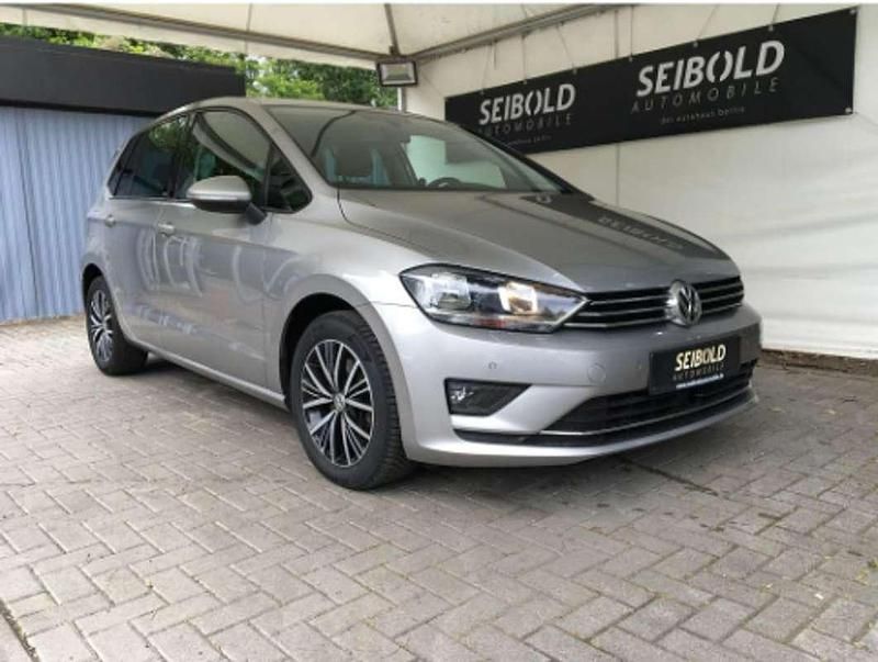 Usado VW Golf VII Sport 110 CV (80 kW) 2016 Plateado Familiar