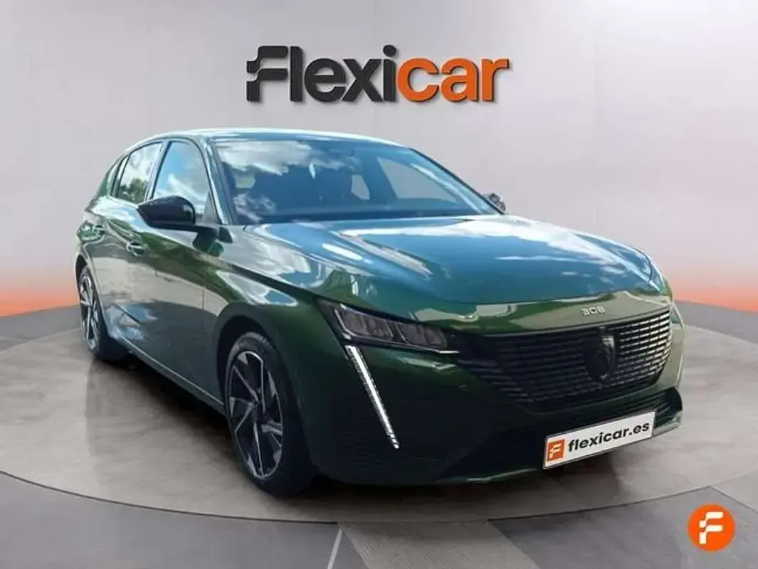 Usado Peugeot 308 Active 131 CV (96 kW) 2024 Verde Utilitario