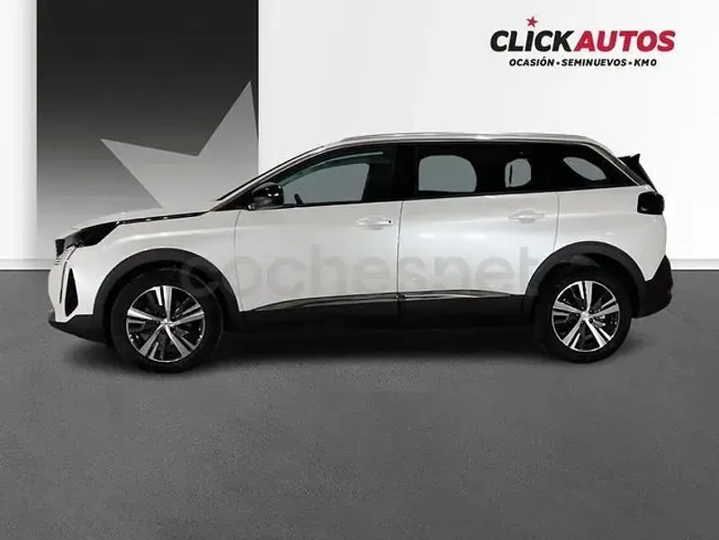 Usado Peugeot 5008 Allure 130 CV (95 kW) 2023 Blanco SUV