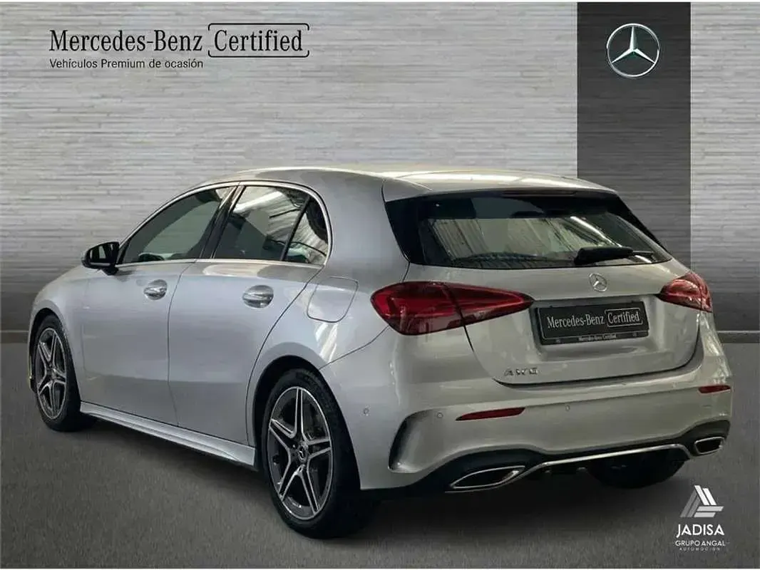 Usado Mercedes A180 136 CV (100 kW) 2025 Berlina