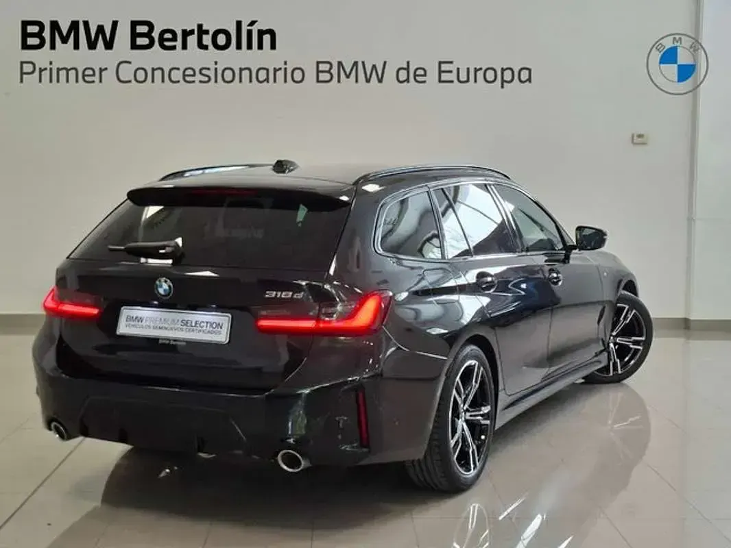Usado BMW 318 150 CV (110 kW) 2025 Negro Familiar