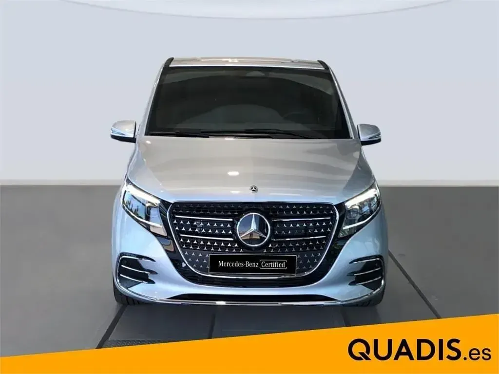 Nuevo Mercedes V250 Avantgarde 190 CV (139 kW) 2026 Gris / plata Monovolumen