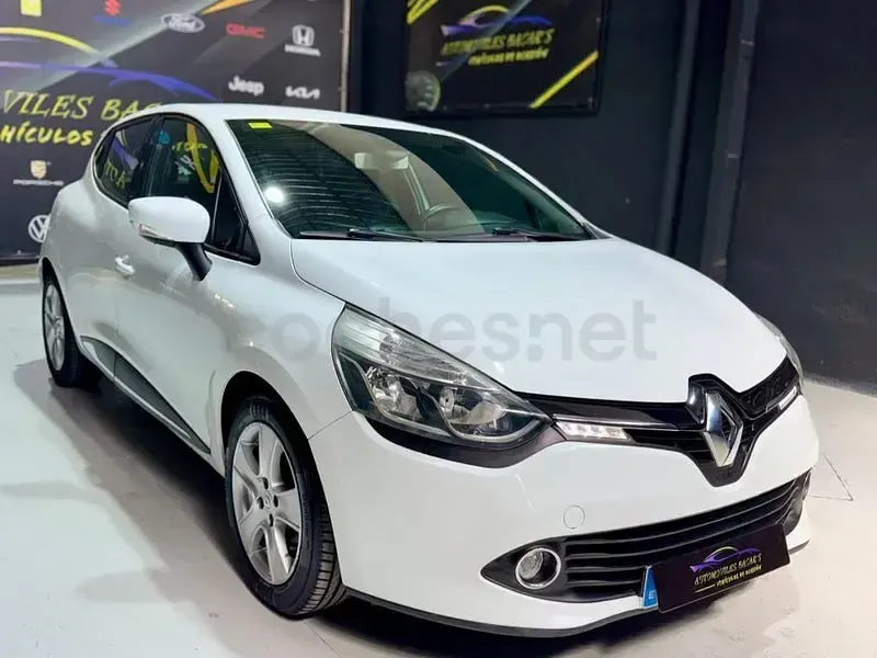 Usado Renault Clio IV Dynamique 90 CV (66 kW) 2013 Blanco Berlina