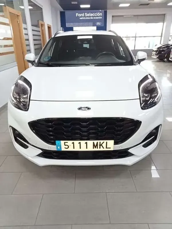 Usado Ford Puma Titanium 125 CV (91 kW) 2023 Blanco SUV
