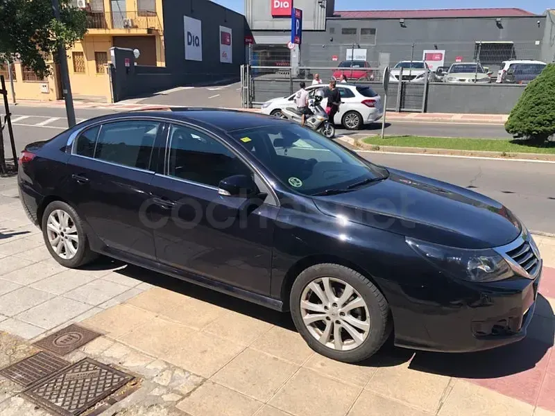 Usado Renault Latitude Privilege 150 CV (110 kW) 2012 Negro Berlina