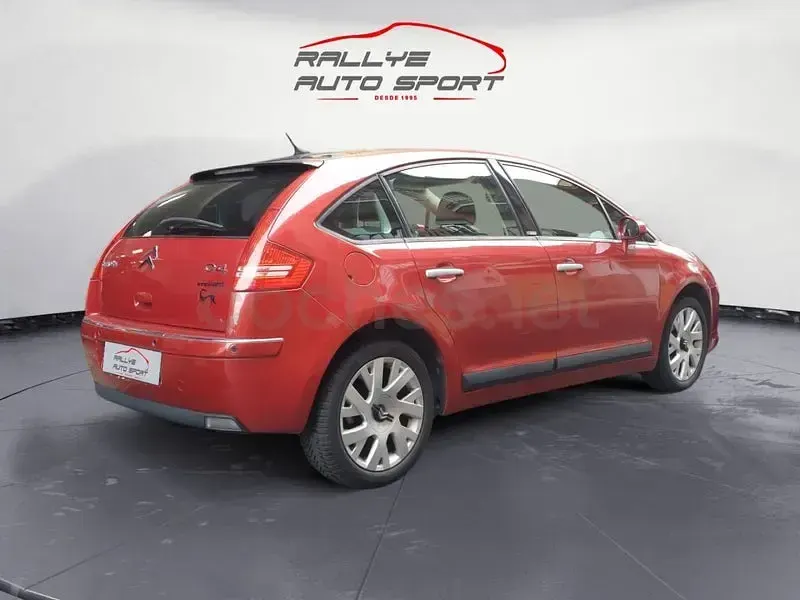 Usado Citroën C4 110 CV (80 kW) 2008 Granate Berlina