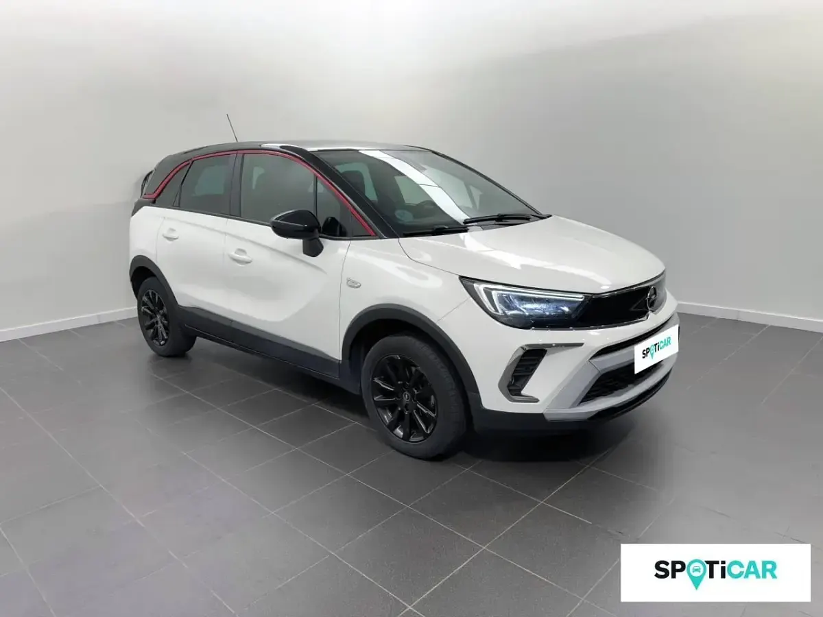 Usado Opel Crossland GS Line 110 CV (80 kW) 2021 Blanco SUV