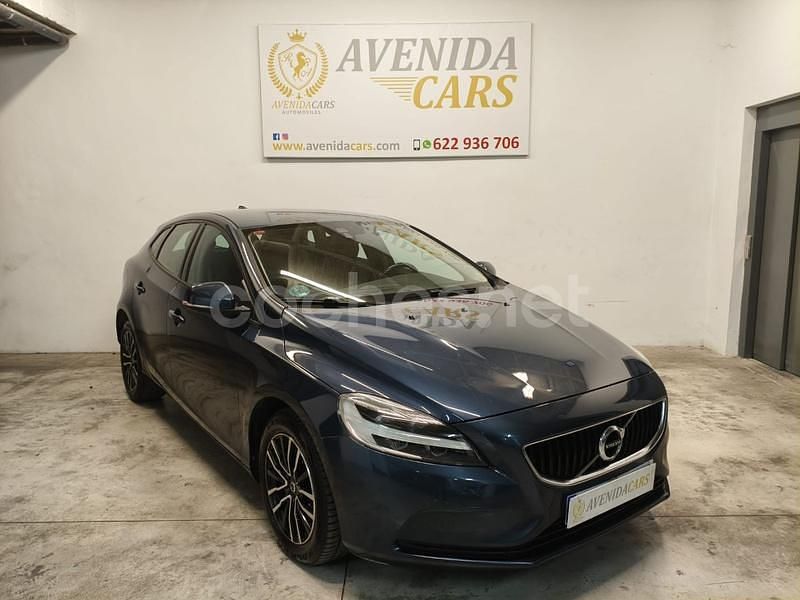 Azul Usado 2019 Volvo V40 Kinetic Berlina | 13.000 € (Precio justo) - Imagen 1/4