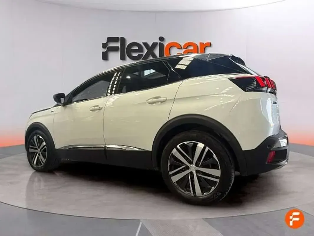 Usado Peugeot 3008 GT-line 131 CV (96 kW) 2018 Blanco SUV