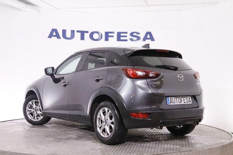 Usado Mazda CX-3 120 CV (88 kW) 2017 Gris SUV