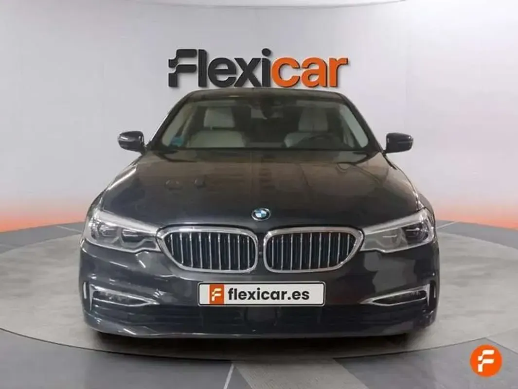 Usado BMW 530e 252 CV (185 kW) 2019 Negro Berlina