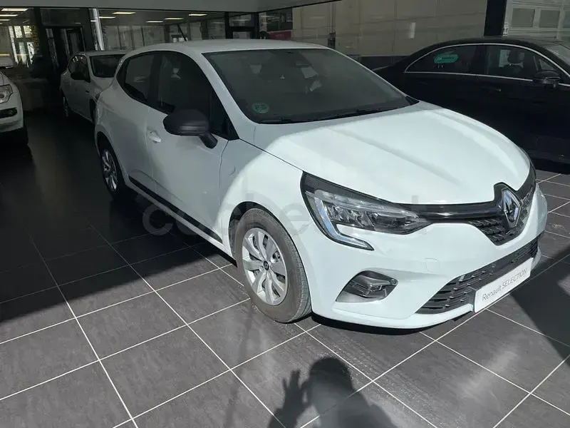 Usado Renault Clio V Business 100 CV (73 kW) 2022 Blanco Berlina