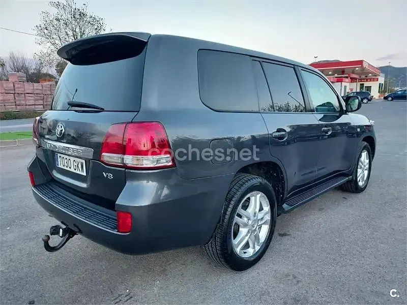Usado Toyota Land Cruiser 286 CV (210 kW) 2009 Gris / plata SUV