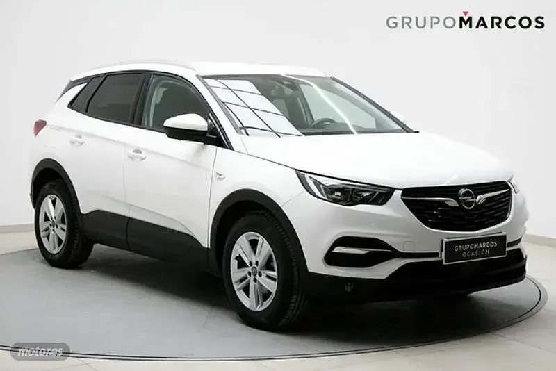 Usado Opel Grandland X Selective 130 CV (95 kW) 2019 Blanco SUV