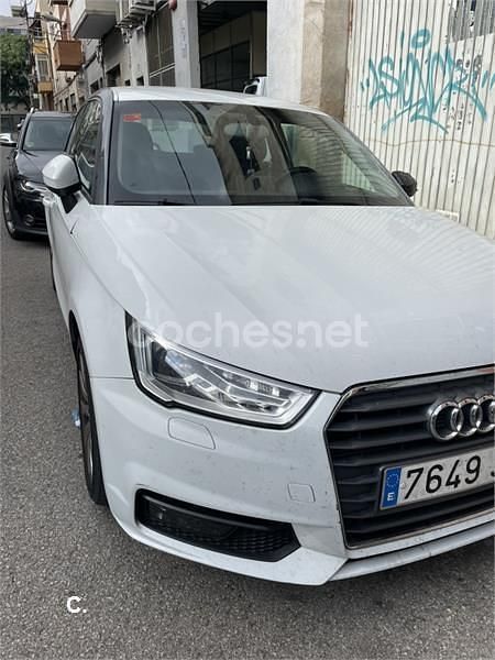 Blanco Usado 2016 Audi A1 Attraction Utilitario | 10.499 € (Buen precio) - Imagen 1/4