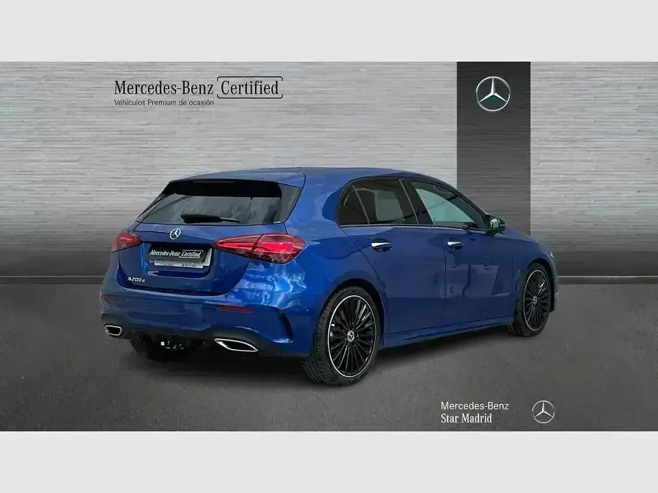 Usado Mercedes A200 150 CV (110 kW) 2025 Azul Berlina