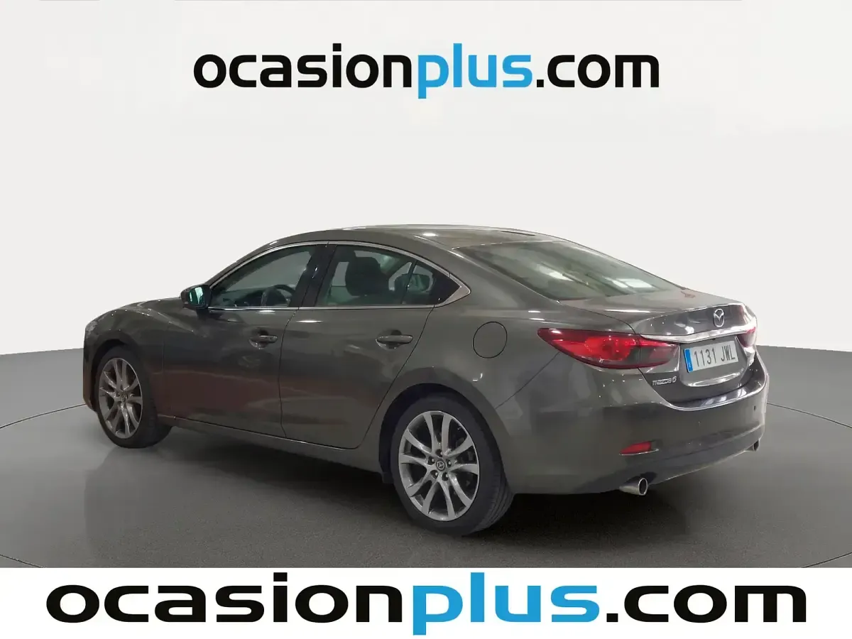 Używany Mazda 6 Luxury 175 KM (128 kW) 2017 Szary Sedan/Limuzyna