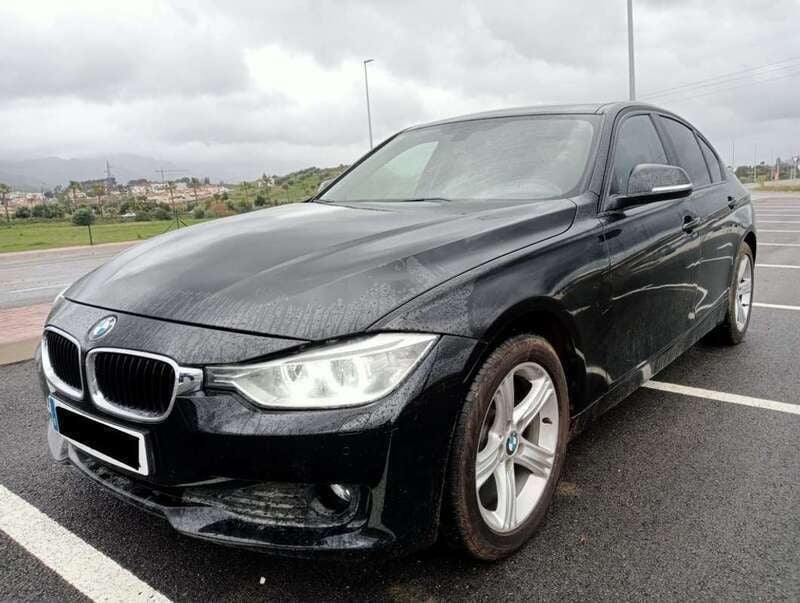 Negro Usado 2014 BMW 318 Berlina | 10.400 € (Buen precio) - Imagen 1/4