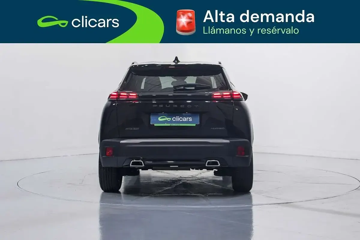 Usado Peugeot 2008 Allure 136 CV (100 kW) 2025 Negro SUV