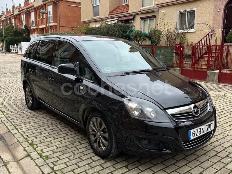 Negro Usado 2010 Opel Zafira Essentia Monovolumen | 4900 € (Precio justo) - Imagen 1/4