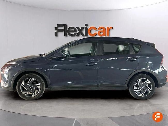 Usado Hyundai Bayon 84 CV (61 kW) 2023 Gris SUV