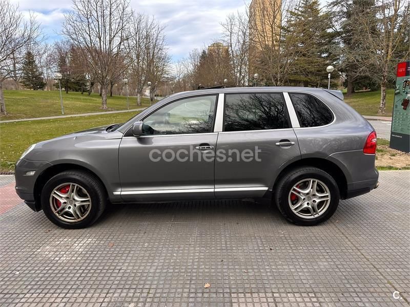 Usado Porsche Cayenne Turbo 500 CV (367 kW) 2007 Gris / plata SUV