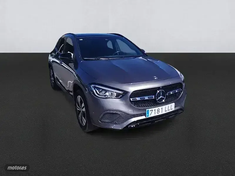 Usado Mercedes GLA200 150 CV (110 kW) 2020 Gris SUV