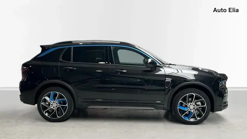 Begagnad Lynk & Co 01 261 HK (191 kW) 2023 Svart SUV