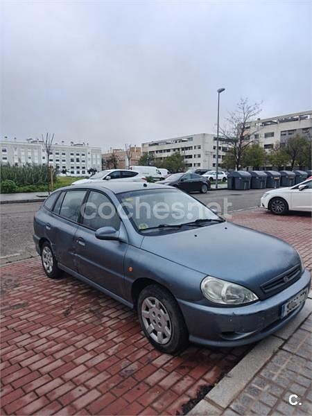 Usado Kia Rio 75 CV (55 kW) 2002 Azul Berlina