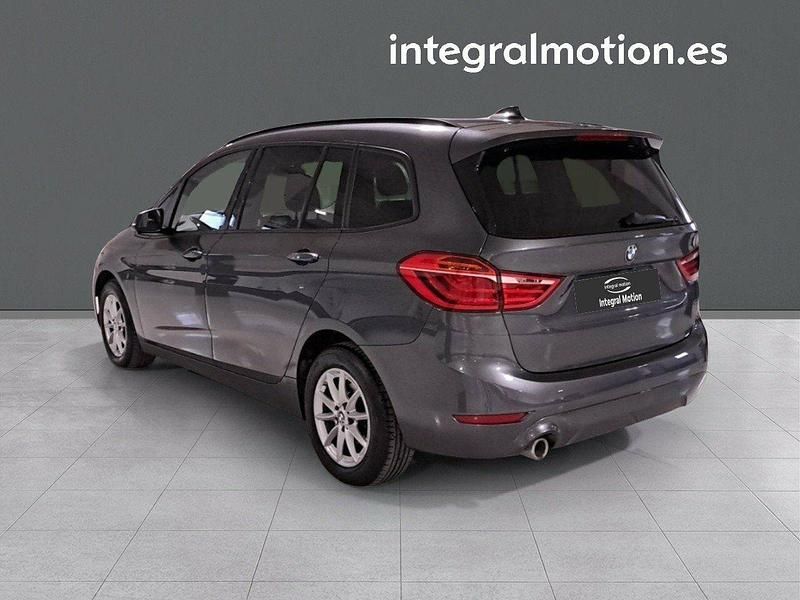 Usado BMW 216 115 CV (84 kW) 2021 Gris Familiar